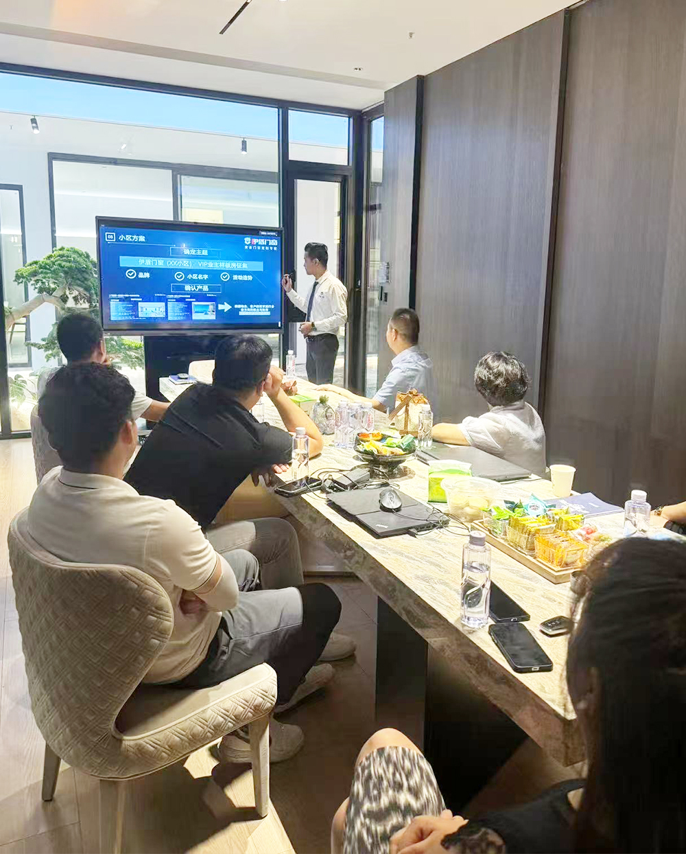 一對(duì)一幫扶- 超額完成業(yè)績(jī) - 伊盾高效隔音系統(tǒng)門(mén)窗-門(mén)窗數(shù)字化