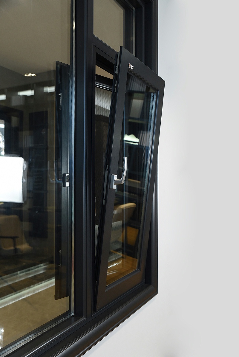 內(nèi)開(kāi)內(nèi)倒01